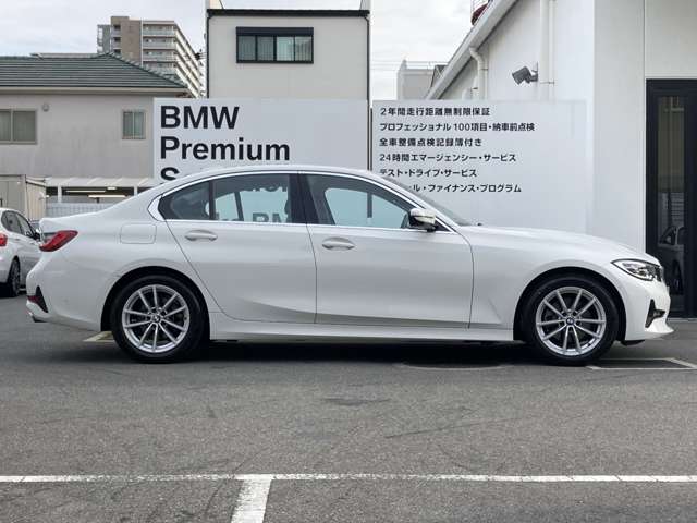 ＢＭＷ ３シリーズ ３２０Ｄ Ｘドライブ ディーゼルターボ ４ＷＤ R1年 (近畿) 99