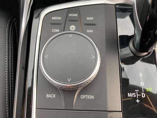 ＢＭＷ ３シリーズ ３２０Ｄ Ｘドライブ ディーゼルターボ ４ＷＤ R1年 (近畿) 99