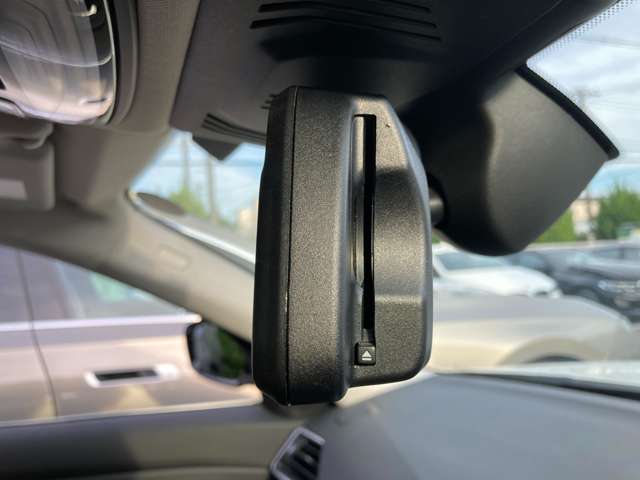 ＢＭＷ ３シリーズ ３２０Ｄ Ｘドライブ ディーゼルターボ ４ＷＤ R1年 (近畿) 99