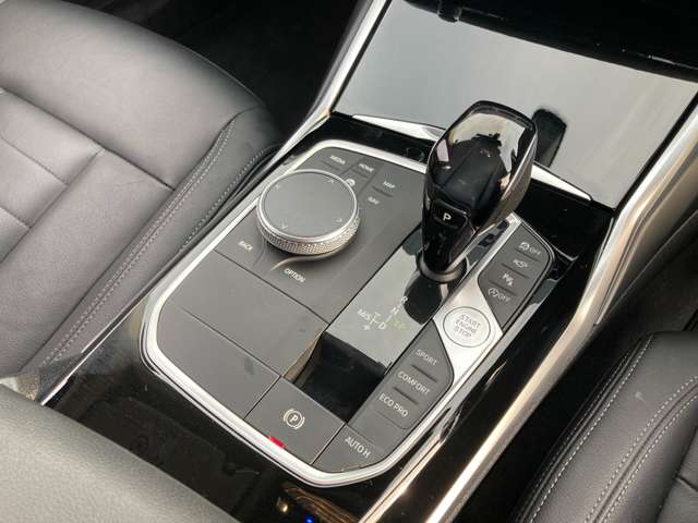 ＢＭＷ ３シリーズ ３２０Ｄ Ｘドライブ ディーゼルターボ ４ＷＤ R1年 (近畿) 99