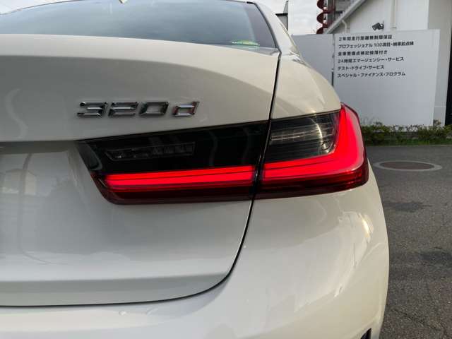 ＢＭＷ ３シリーズ ３２０Ｄ Ｘドライブ ディーゼルターボ ４ＷＤ R1年 (近畿) 99