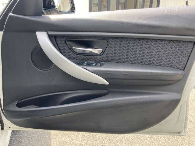 ＢＭＷ ３シリーズ ３２０ｄ　Ｍスポーツ H27年 (近畿) 99