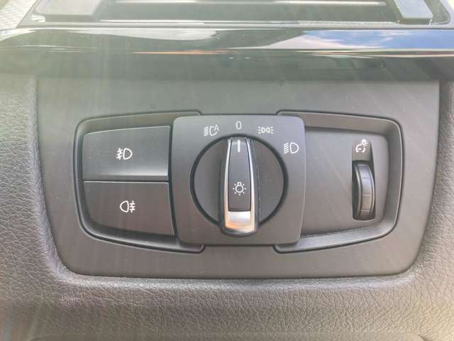 ＢＭＷ ３シリーズ ３２０ｄ　Ｍスポーツ H27年 (近畿) 99