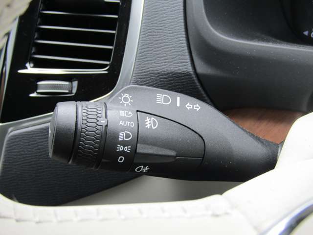 ボルボ ＸＣ９０ Ｂ５ ＡＷＤ モメンタム ４ＷＤ R3年 (関東) 99