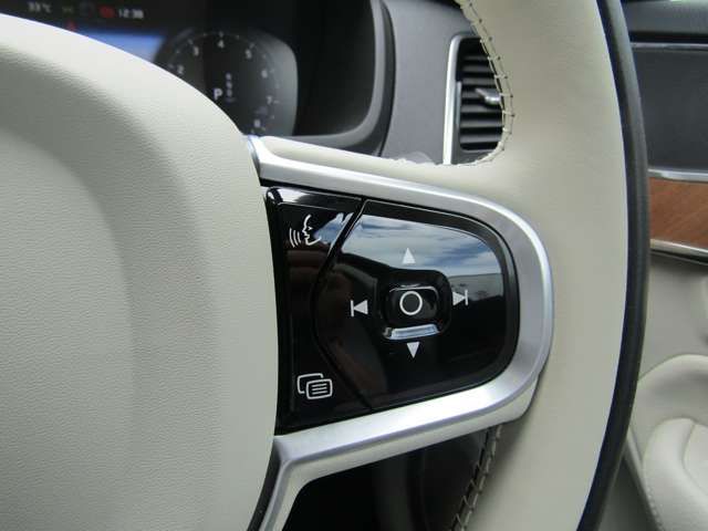 ボルボ ＸＣ９０ Ｂ５ ＡＷＤ モメンタム ４ＷＤ R3年 (関東) 99