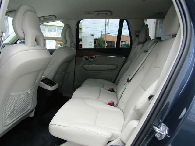 ボルボ ＸＣ９０ Ｂ５ ＡＷＤ モメンタム ４ＷＤ R3年 (関東) 99