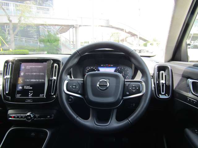 ボルボ ＸＣ４０ Ｔ４ ＡＷＤ モメンタム ４ＷＤ H30年 (関東) 99