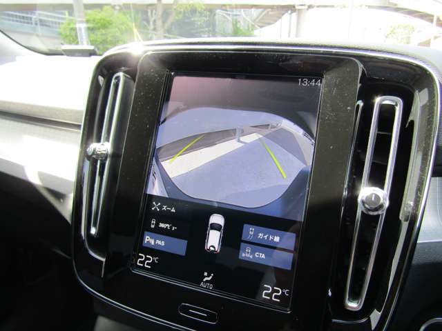 ボルボ ＸＣ４０ Ｔ４ ＡＷＤ モメンタム ４ＷＤ H30年 (関東) 99