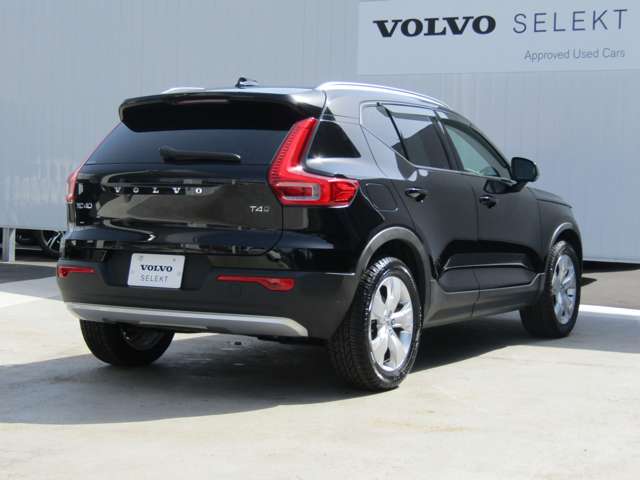 ボルボ ＸＣ４０ Ｔ４ ＡＷＤ モメンタム ４ＷＤ H30年 (関東) 99