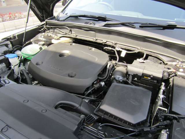 ボルボ ＸＣ４０ Ｔ４ ＡＷＤ モメンタム ４ＷＤ H30年 (関東) 99