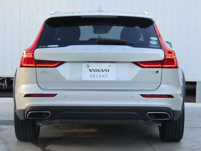 ボルボ Ｖ６０クロスカントリー Ｔ５ ＡＷＤ ４ＷＤ R2年 (関東) 99