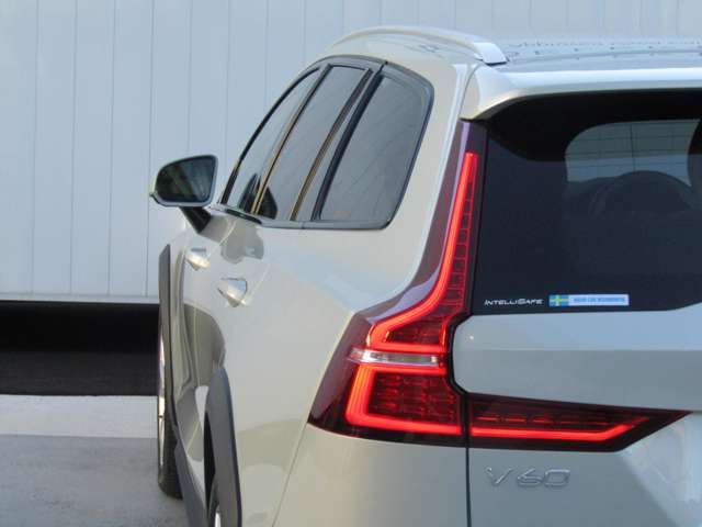 ボルボ Ｖ６０クロスカントリー Ｔ５ ＡＷＤ ４ＷＤ R2年 (関東) 99