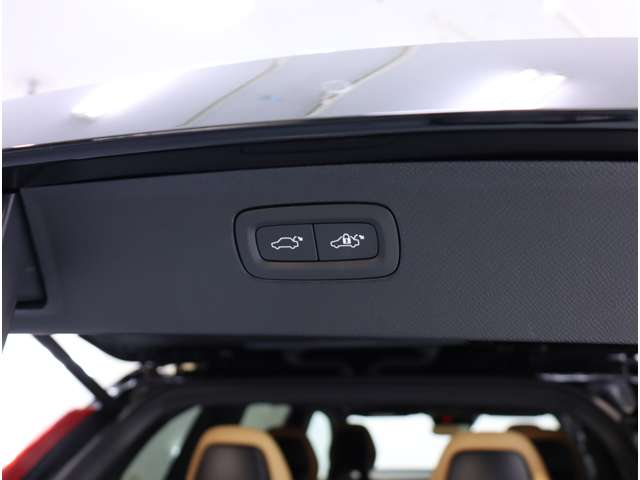 ボルボ ＸＣ９０ リチャージ プラグインハイブリッド Ｔ８ ＡＷＤ インスクリプション ４ＷＤ R3年 (関東) 99