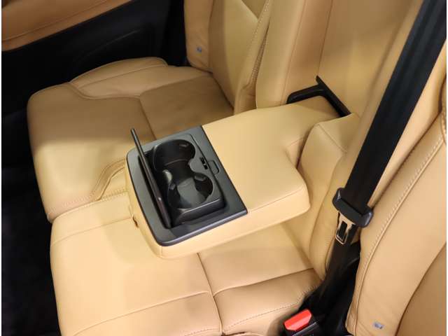 ボルボ ＸＣ９０ リチャージ プラグインハイブリッド Ｔ８ ＡＷＤ インスクリプション ４ＷＤ R3年 (関東) 99