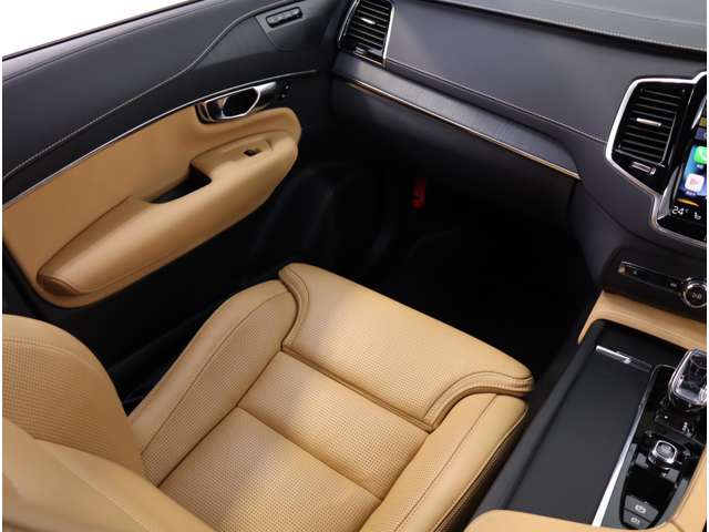 ボルボ ＸＣ９０ リチャージ プラグインハイブリッド Ｔ８ ＡＷＤ インスクリプション ４ＷＤ R3年 (関東) 99