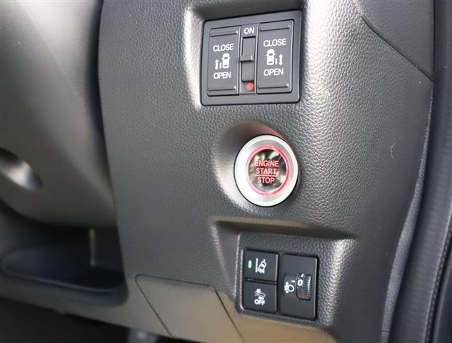 ホンダ Ｎ　ＢＯＸ カスタム ６６０ Ｌ ターボ R5年 (関東) 99