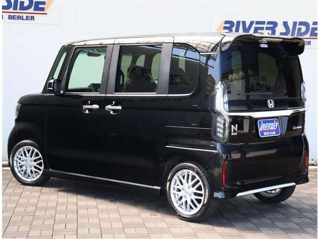 ホンダ Ｎ　ＢＯＸ カスタム ６６０ Ｌ ターボ R5年 (関東) 99