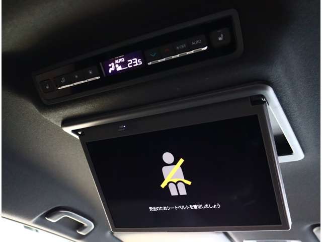 トヨタ ヴォクシー １．８ ハイブリッド Ｓ－Ｚ R5年 (関東) 99