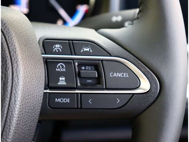 トヨタ ヴォクシー １．８ ハイブリッド Ｓ－Ｚ R5年 (関東) 99