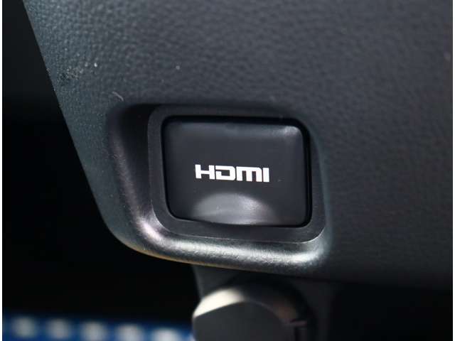 トヨタ ヴォクシー １．８ ハイブリッド Ｓ－Ｚ R5年 (関東) 99