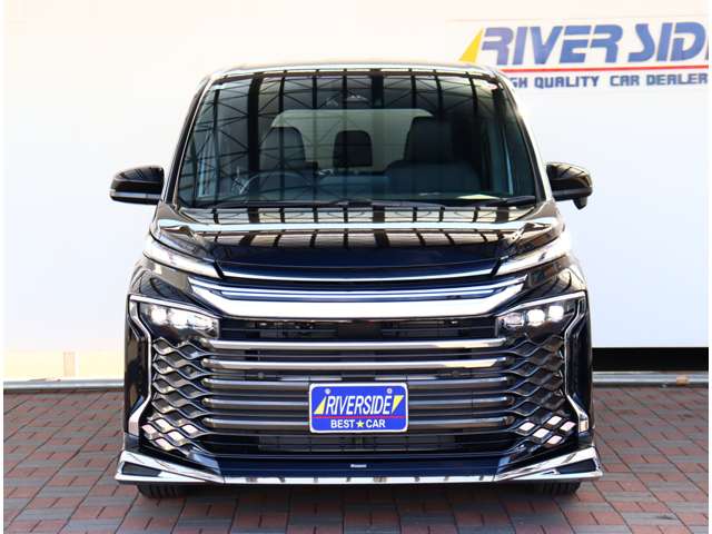 トヨタ ヴォクシー １．８ ハイブリッド Ｓ－Ｚ R5年 (関東) 99