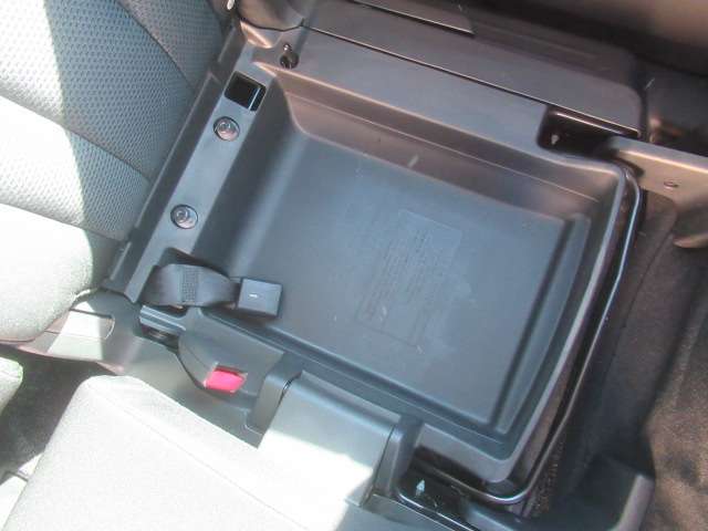 マツダ プレマシー ２．０ ２０Ｓ スカイアクティブ H25年 (関東) 99