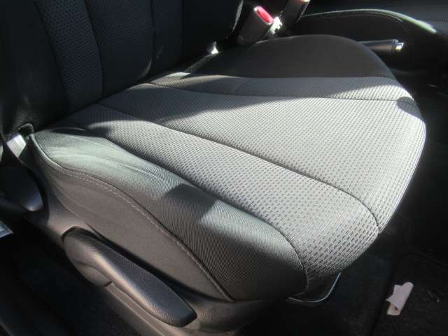 マツダ プレマシー ２．０ ２０Ｓ スカイアクティブ H25年 (関東) 99