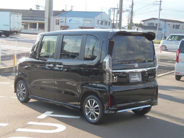 ホンダ Ｎ　ＢＯＸ カスタム ６６０ Ｌ R4年 (東海) 99