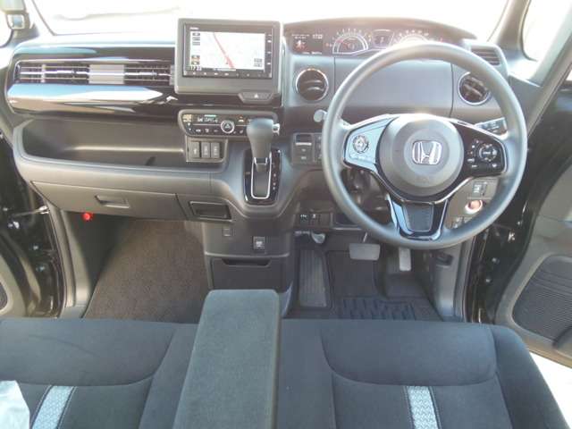 ホンダ Ｎ　ＢＯＸ カスタム ６６０ Ｌ R4年 (東海) 99