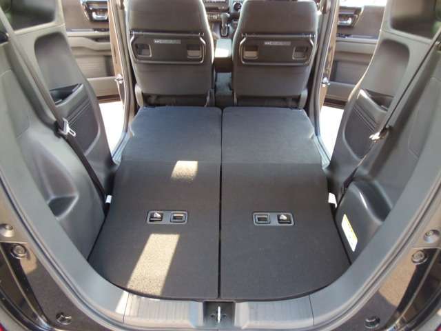 ホンダ Ｎ　ＢＯＸ カスタム ６６０ Ｌ R4年 (東海) 99