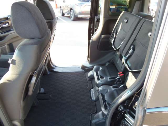 ホンダ Ｎ　ＢＯＸ カスタム ６６０ Ｌ R4年 (東海) 99