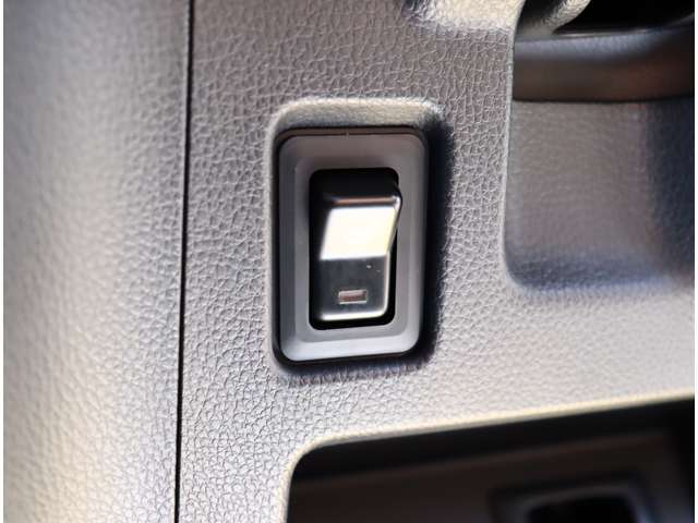 三菱 ｅＫスペース ６６０ カスタム Ｔ セーフティ プラス エディション H30年 (関東) 99