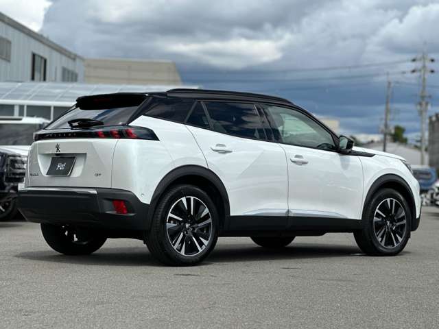 プジョー ｅ−２００８ ＧＴ R4年 (近畿) 99