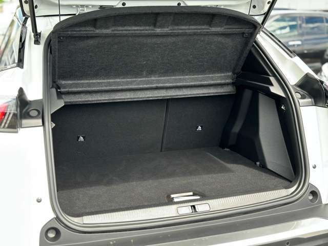 プジョー ｅ−２００８ ＧＴ R4年 (近畿) 99