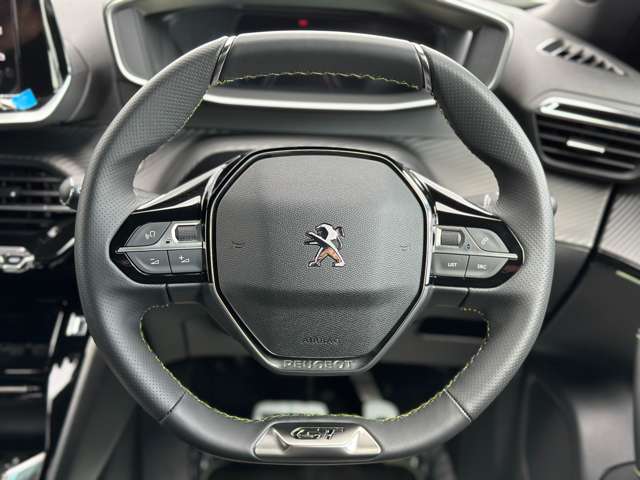 プジョー ｅ−２００８ ＧＴ R4年 (近畿) 99