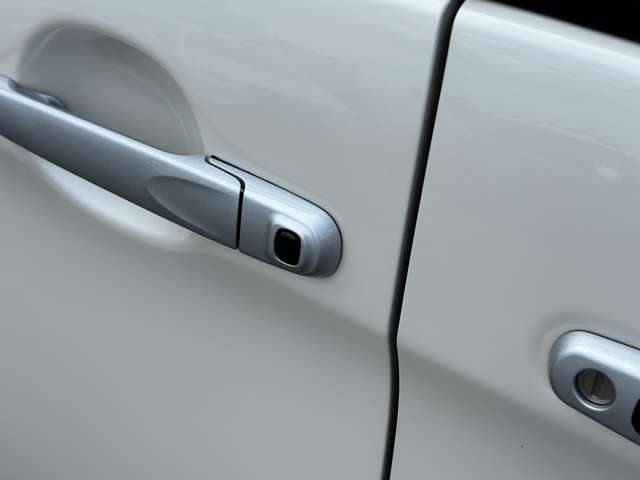 ダイハツ トール １．０ カスタムＧ R5年 (近畿) 99