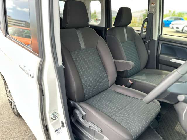 ダイハツ トール １．０ カスタムＧ R5年 (近畿) 99