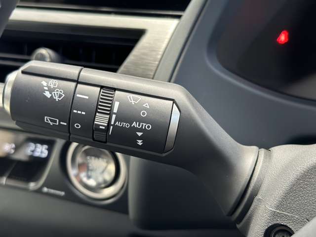 レクサス ＵＸ２００ Ｆスポーツ R4年 (近畿) 99