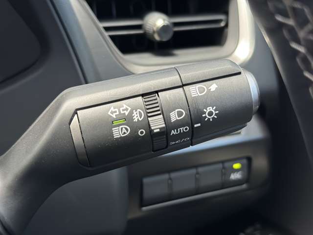 レクサス ＵＸ２００ Ｆスポーツ R4年 (近畿) 99