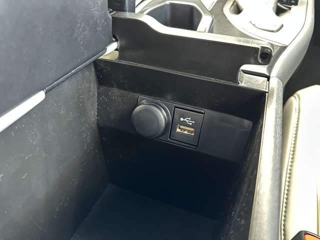 レクサス ＵＸ２００ Ｆスポーツ R4年 (近畿) 99