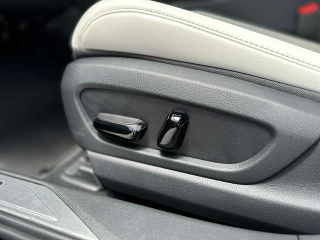 レクサス ＵＸ２００ Ｆスポーツ R4年 (近畿) 99