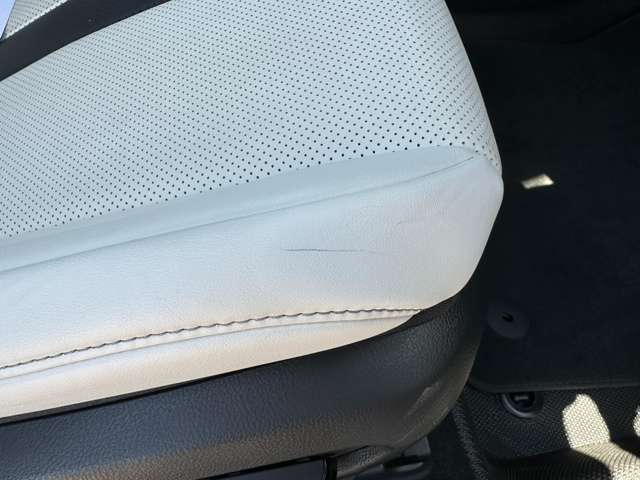 レクサス ＵＸ２００ Ｆスポーツ R4年 (近畿) 99