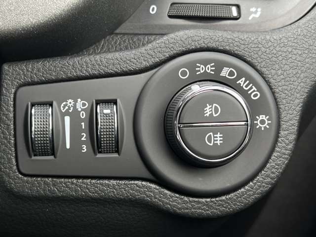 フィアット ５００Ｘ コンフォート R4年 (近畿) 99