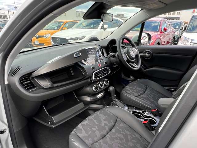 フィアット ５００Ｘ コンフォート R4年 (近畿) 99