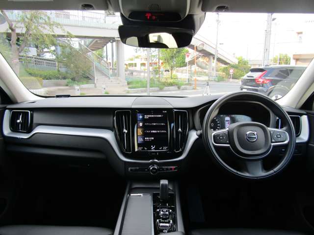 ボルボ ＸＣ６０ Ｂ５ ＡＷＤ モメンタム ４ＷＤ R2年 (関東) 99