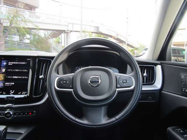 ボルボ ＸＣ６０ Ｂ５ ＡＷＤ モメンタム ４ＷＤ R2年 (関東) 99