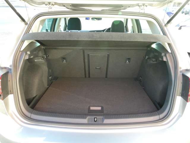 フォルクスワーゲン ゴルフ ＴＤＩ コンフォートライン マイスター ディーゼルターボ R2年 (関東) 99