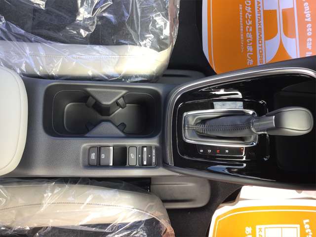 ホンダ ヴェゼル １．５ Ｅ：ＨＥＶ Ｚ R5年 (近畿) 99