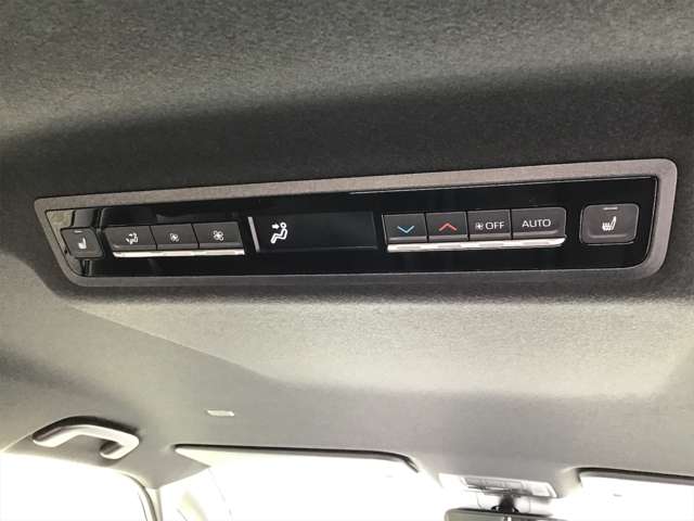 トヨタ ノア １．８ ハイブリッド Ｓ－Ｚ R5年 (近畿) 99