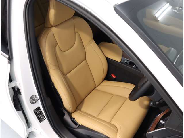 ボルボ Ｖ６０ アルティメット Ｂ４ R5年 (関東) 99
